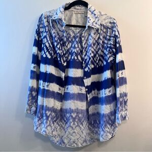 Phases 100% Cotton Blue and White Ombré Tie dye Button Down Blouse size Medium